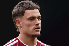 Bradley Barcola tới Liverpool để 'unlock' Florian Wirtz?
